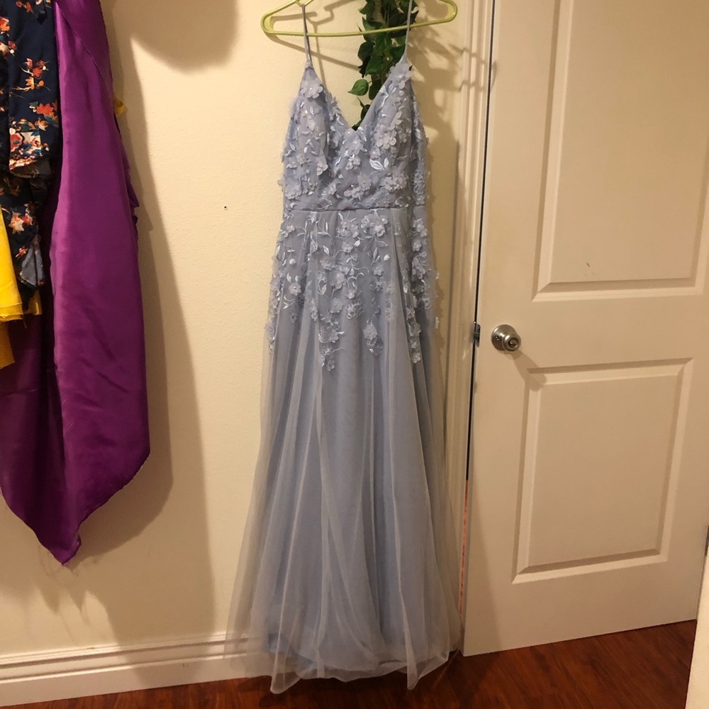 Light blue appliqué prom formal event tulle A-line spaghetti strap dress